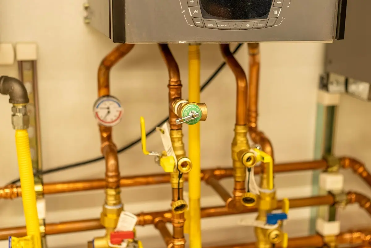 Licensed technician providing Slab Leak Repair for a homeowner in Coopersville